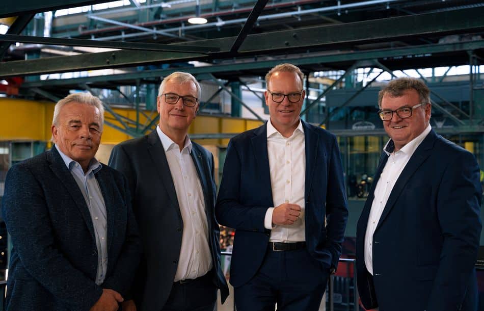 Matthias Benz, currently Managing Director of Raufoss Technology, a company of CAG-Holding, will become a member of the Management Board of Zeppelin Matthias Benz, currently Managing Director of Raufoss Technology, a company of CAG-Holding, will become a member of the Management Board of Zeppelin